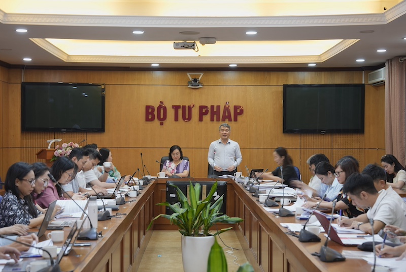 Thẩm định Luật Thương mại điện tử